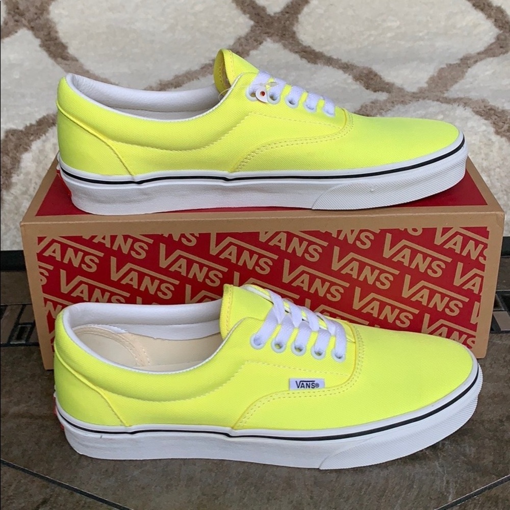 VANS ERA NEON LEMON TONIC/TRUE WHITE WMNS - Picture 15 of 16